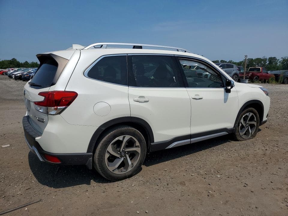 2023 SUBARU FORESTER TOURING 3