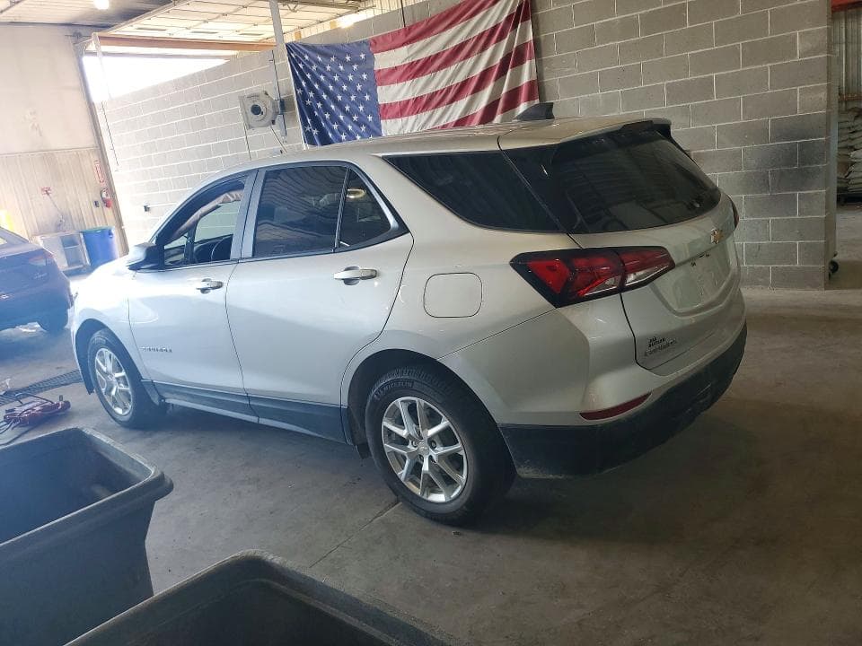 2022 CHEVROLET EQUINOX LS 2
