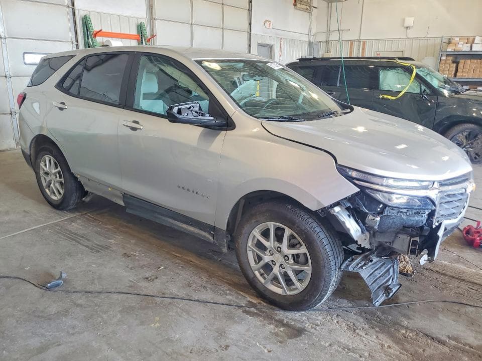 2022 CHEVROLET EQUINOX LS 4