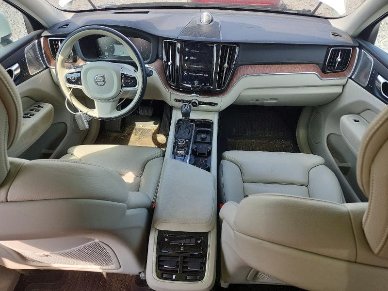 2020 VOLVO XC60 T6 INSCRIPTION 8