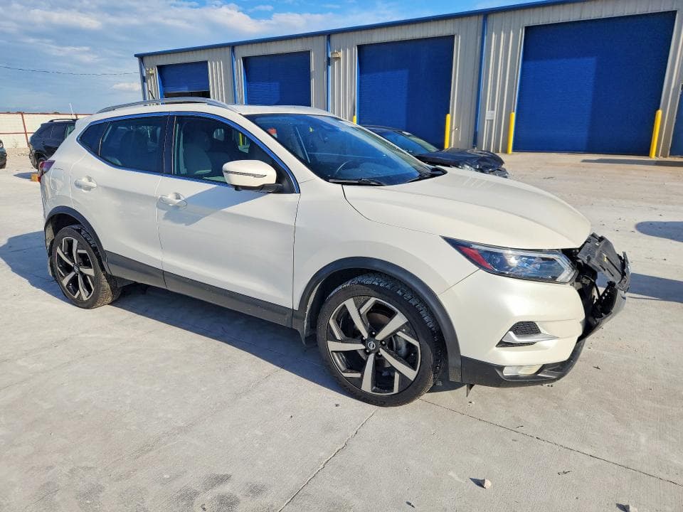 2021 NISSAN ROGUE SPORT SL 4