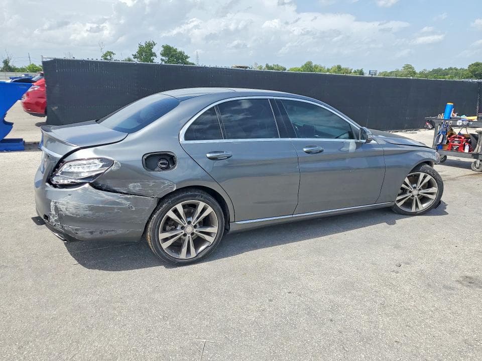 2017 MERCEDES-BENZ C 300 3