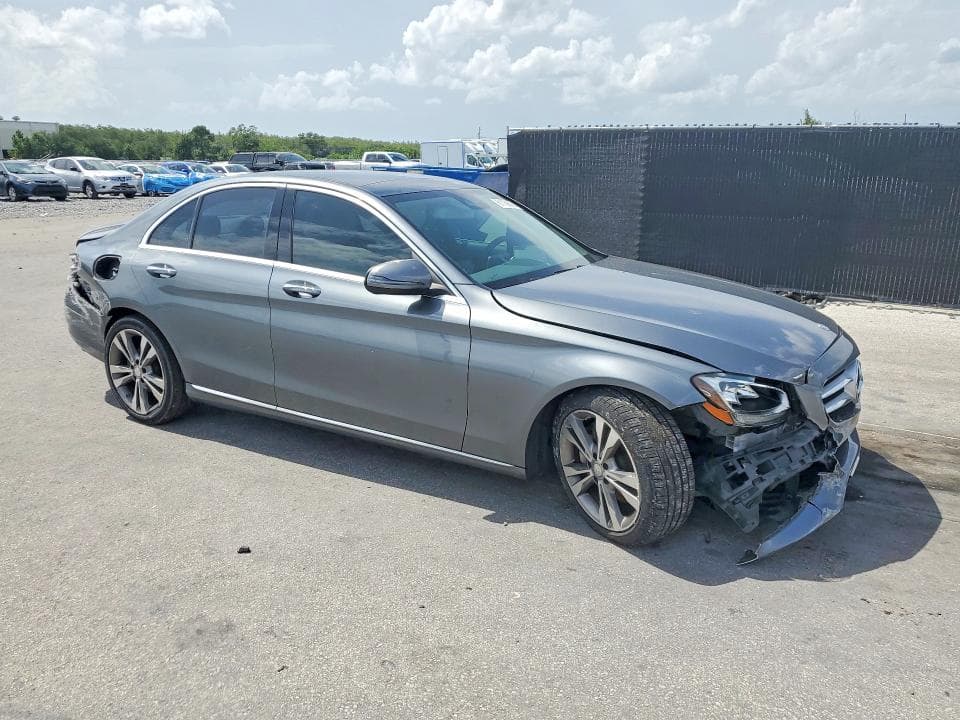2017 MERCEDES-BENZ C 300 4