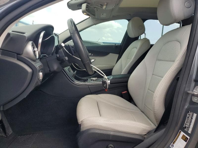 2017 MERCEDES-BENZ C 300 7