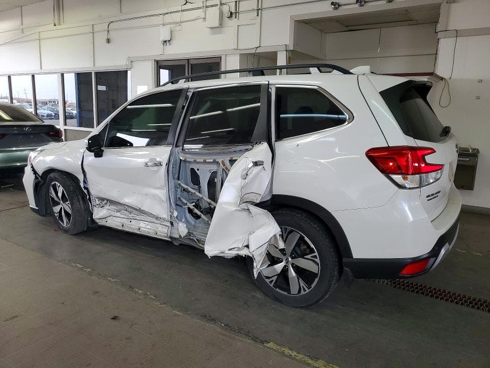 2019 SUBARU FORESTER TOURING 2