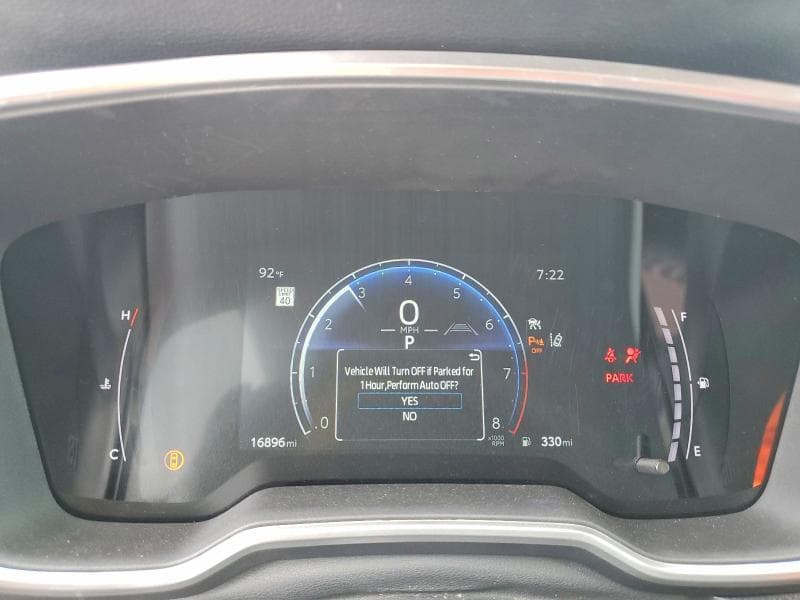 2024 TOYOTA COROLLA CROSS XLE XLE 9