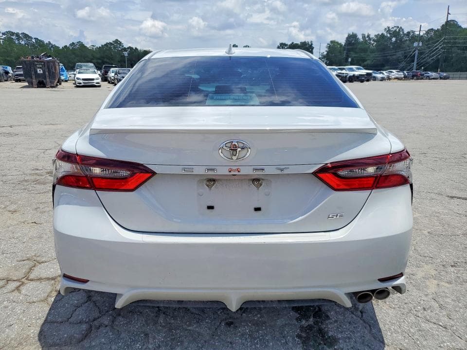 2022 TOYOTA CAMRY SE 6