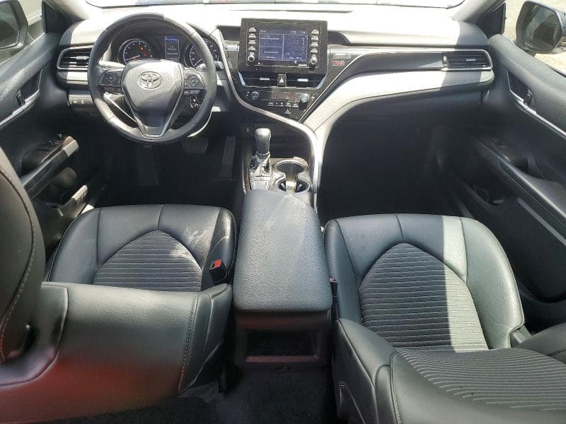 2022 TOYOTA CAMRY SE 8