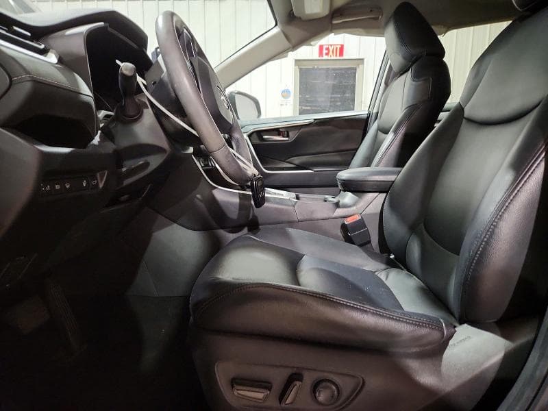 2022 TOYOTA RAV4 XLE 7