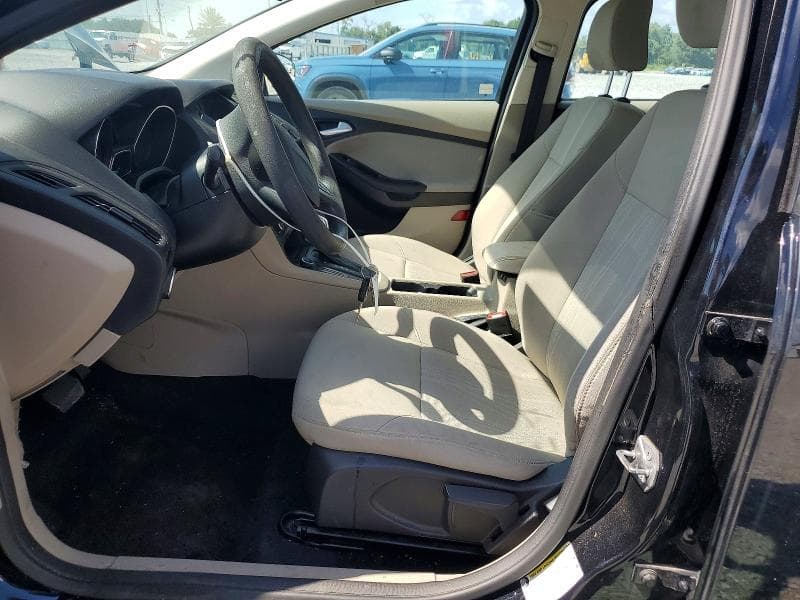 2017 FORD FOCUS SE 7