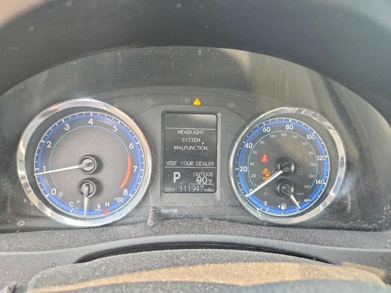 2017 TOYOTA COROLLA LE 9