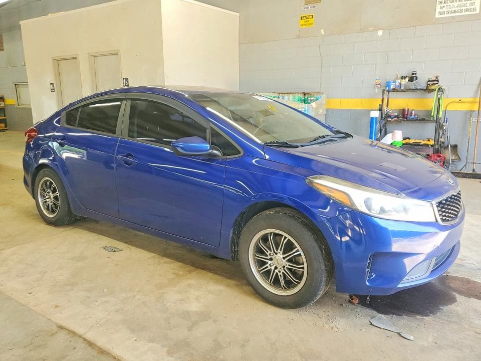 2017 KIA FORTE LX 4