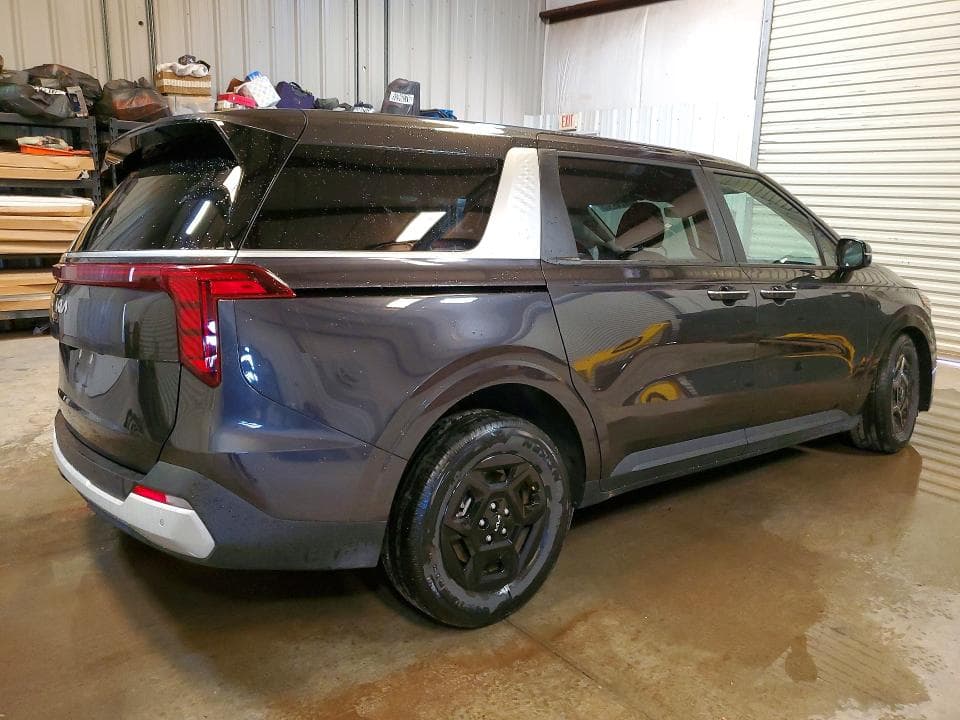 2026 KIA CARNIVAL LXS 3