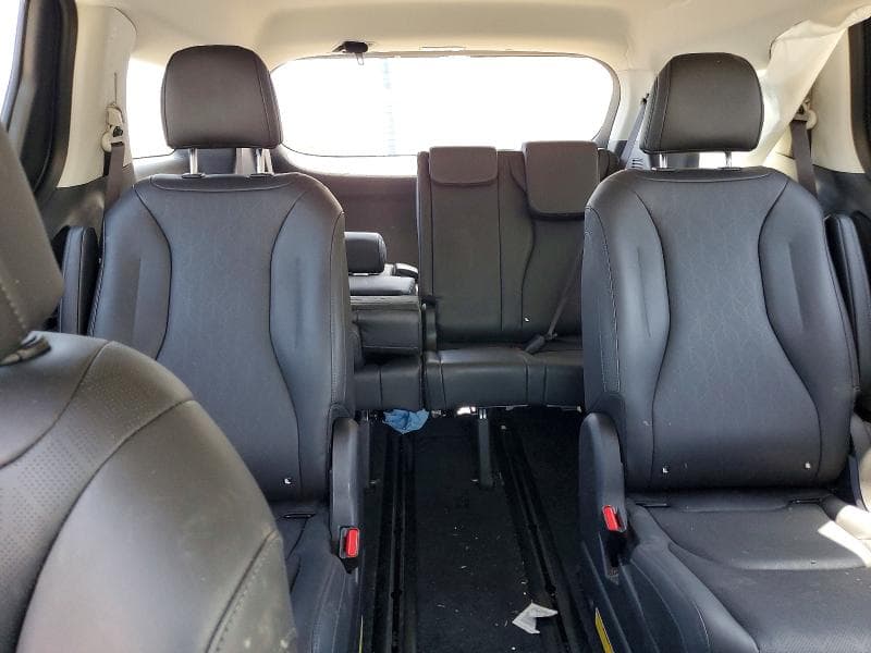2026 KIA CARNIVAL LXS 10