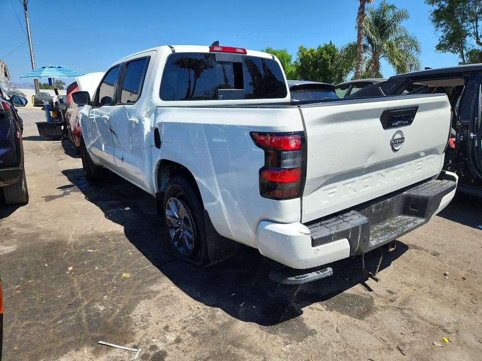 2025 NISSAN FRONTIER SV 2