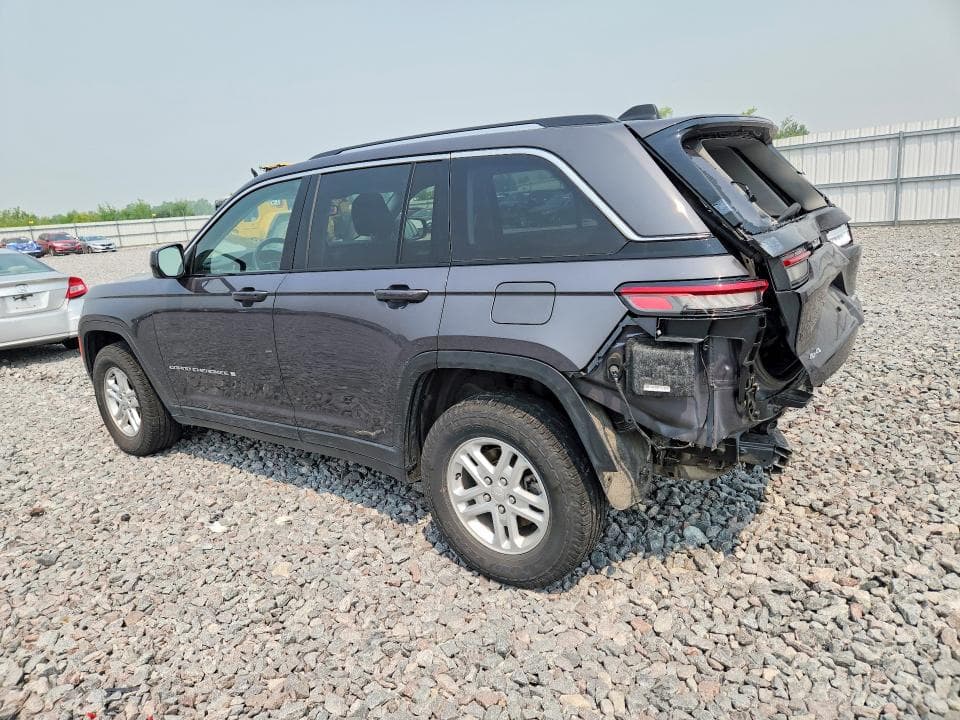 2022 JEEP GRAND CHEROKEE LAREDO 2