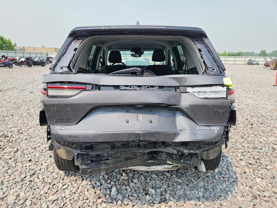 2022 JEEP GRAND CHEROKEE LAREDO 6