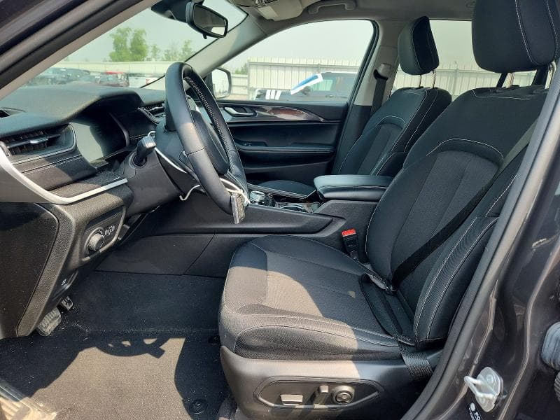 2022 JEEP GRAND CHEROKEE LAREDO 7
