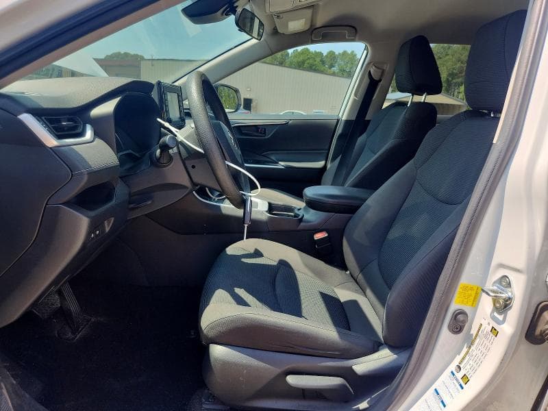 2020 TOYOTA RAV4 LE LE 7