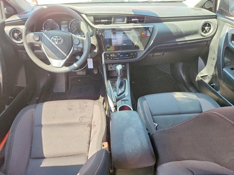2019 TOYOTA COROLLA LE LE 8