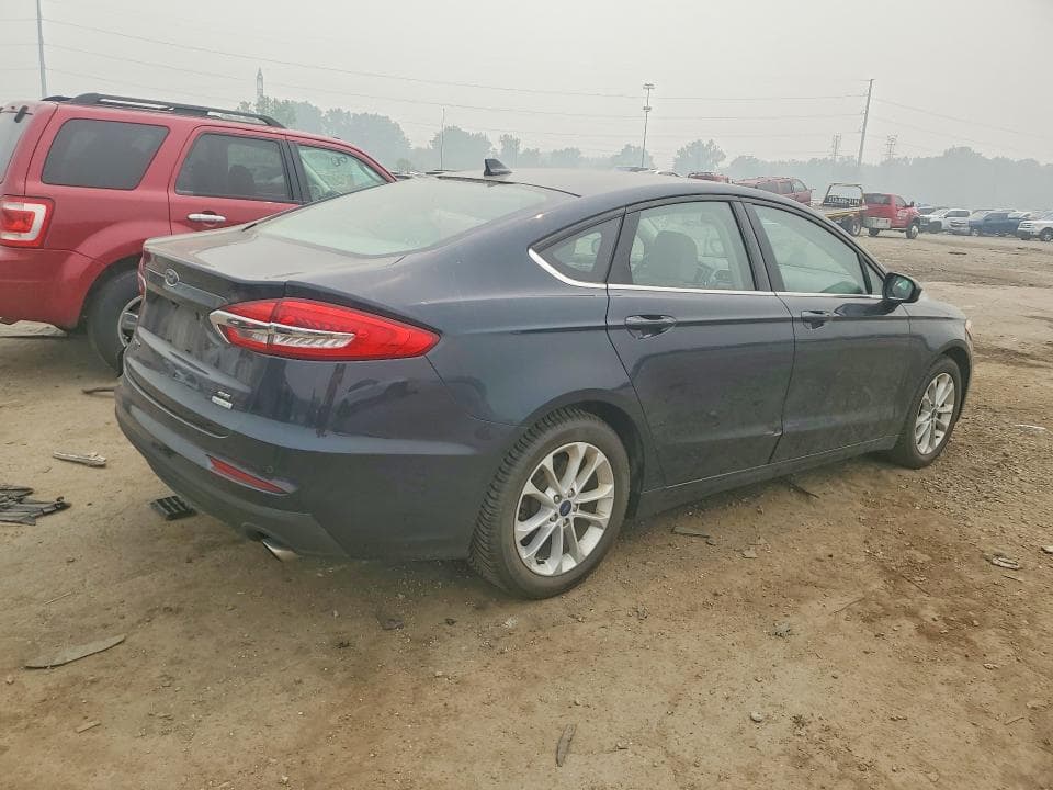 2020 FORD FUSION SE 3