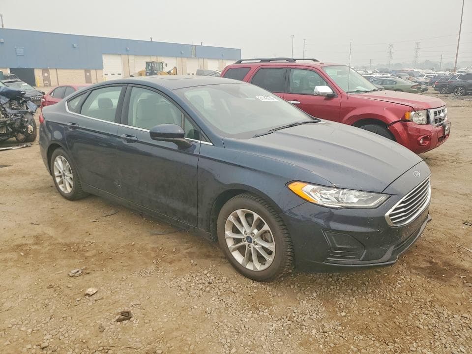 2020 FORD FUSION SE 4