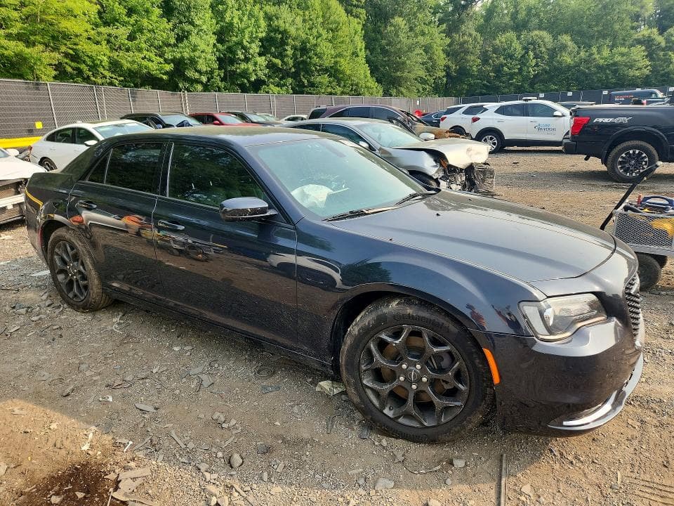 2019 CHRYSLER 300 S 4