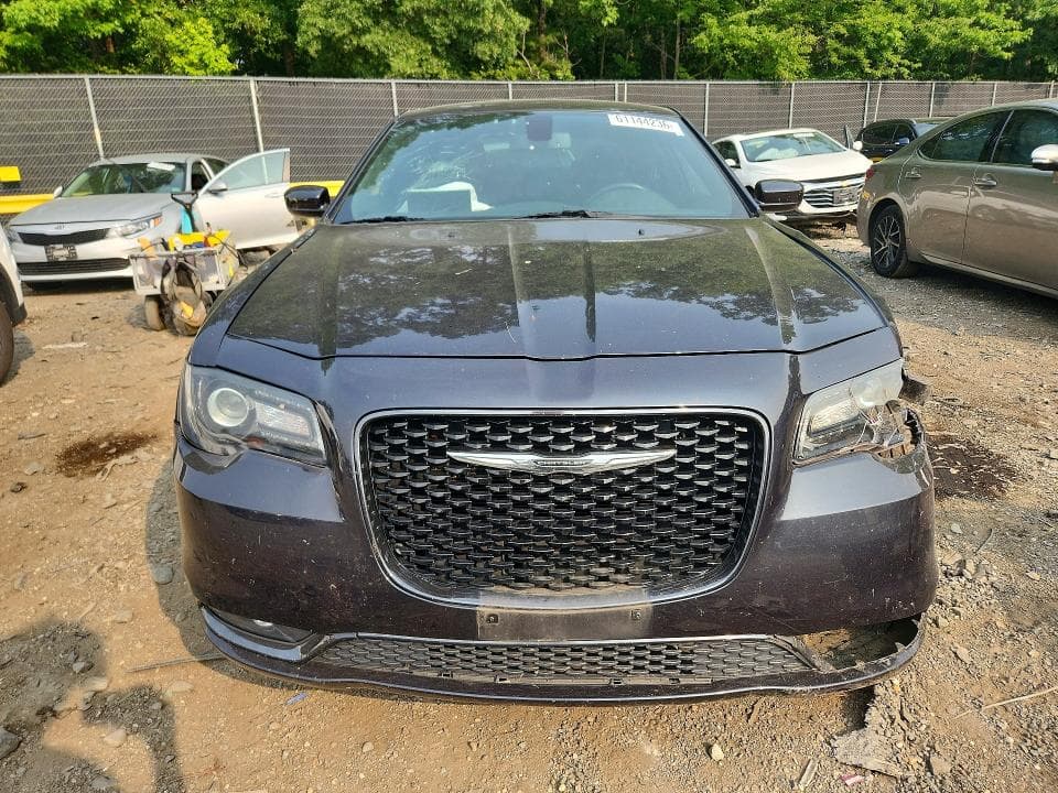 2019 CHRYSLER 300 S 5