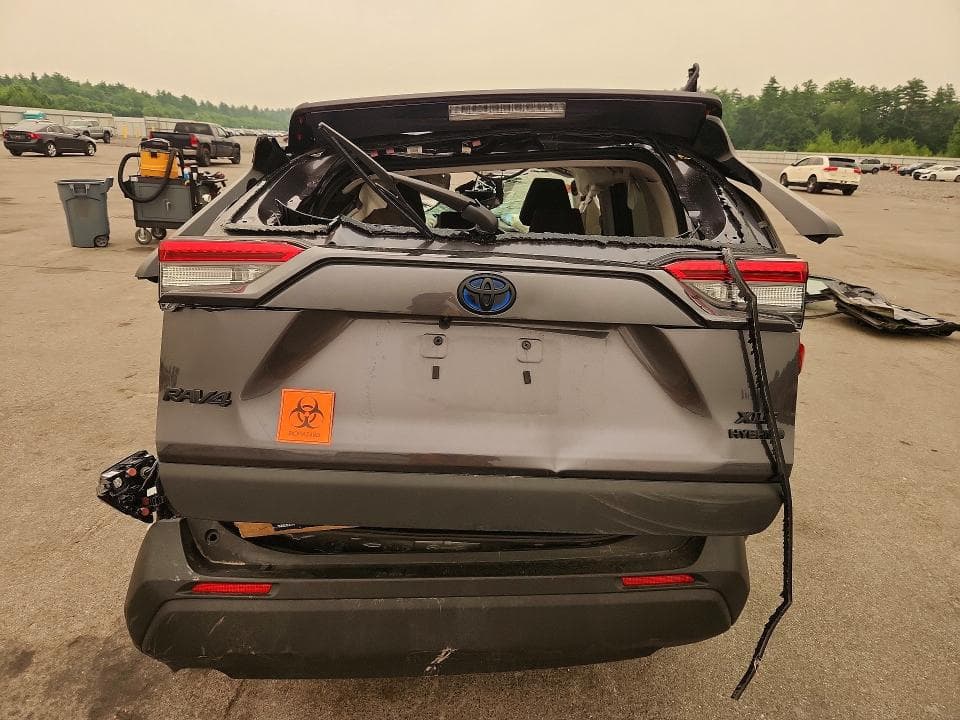 2023 TOYOTA RAV4 HYBRID XLE 6