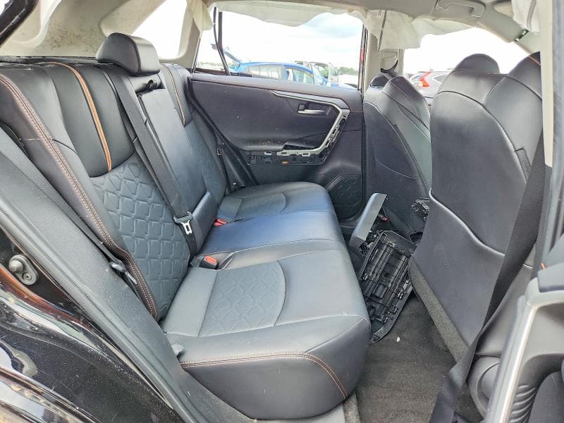 2022 TOYOTA RAV4 ADVENTURE 11
