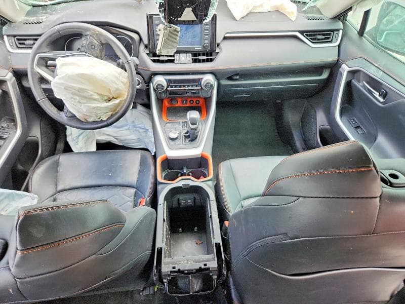2022 TOYOTA RAV4 ADVENTURE 8