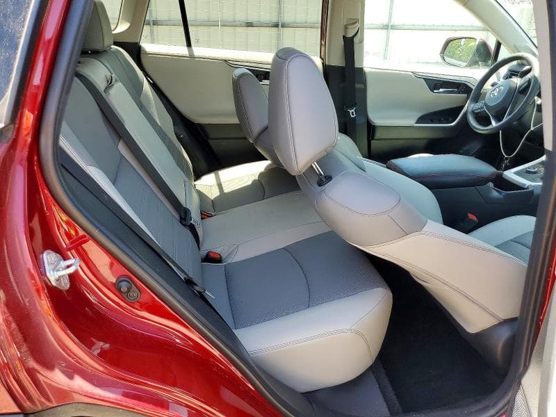 2022 TOYOTA RAV4 LIMITED 11