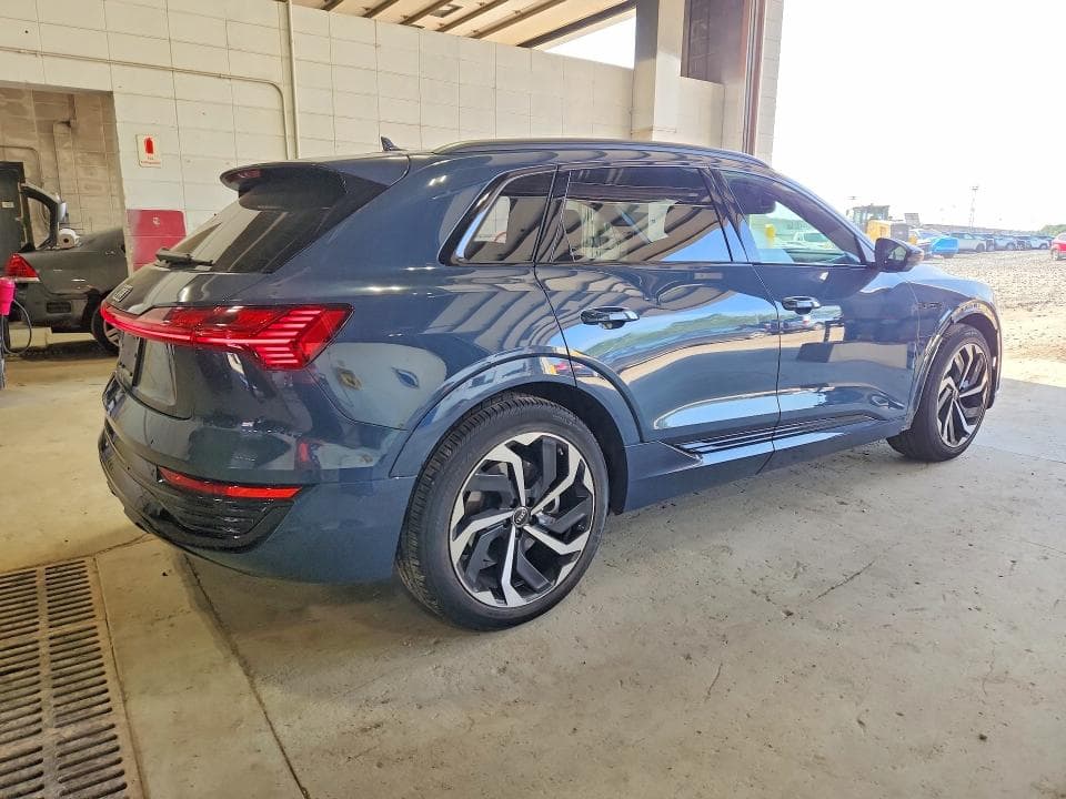 2024 AUDI Q8 E-TRON PREMIUM PLUS 3