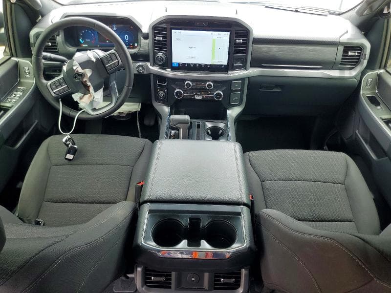 2025 FORD F150 XLT 8