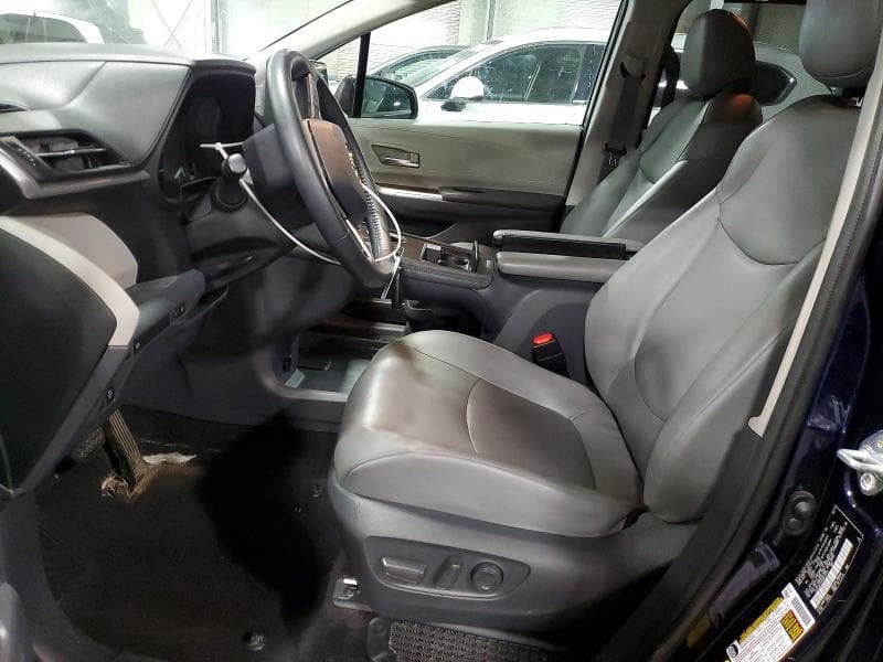 2021 TOYOTA SIENNA XLE 7
