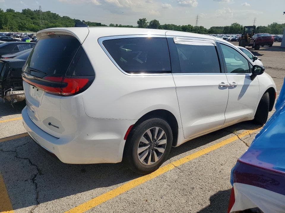 2024 CHRYSLER PACIFICA HYBRID SELECT 3