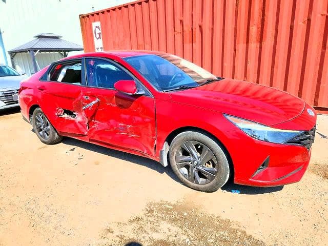 2022 HYUNDAI ELANTRA SEL 4