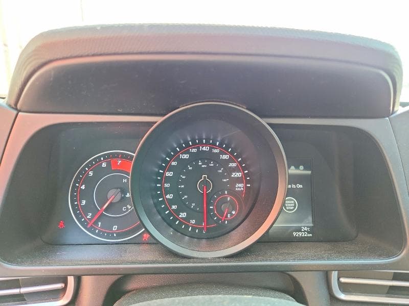 2022 HYUNDAI ELANTRA SEL 9