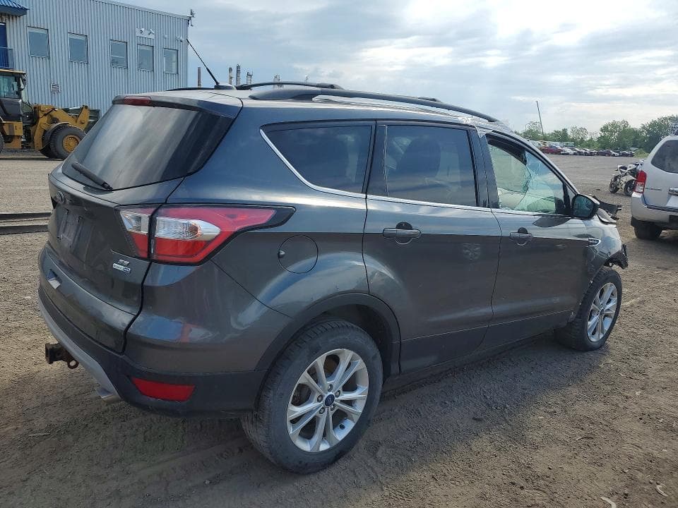 2017 FORD ESCAPE SE 3