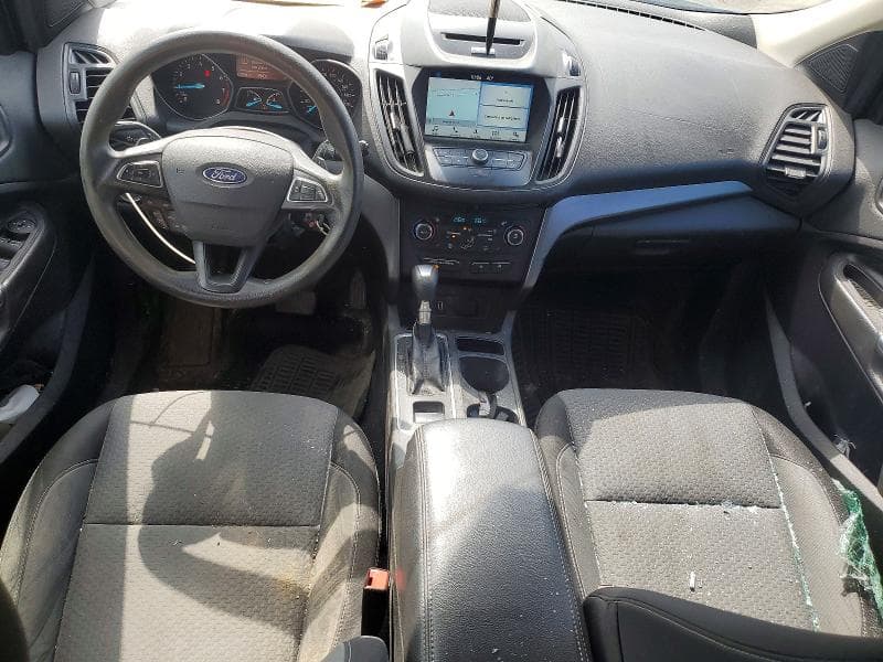 2017 FORD ESCAPE SE 8