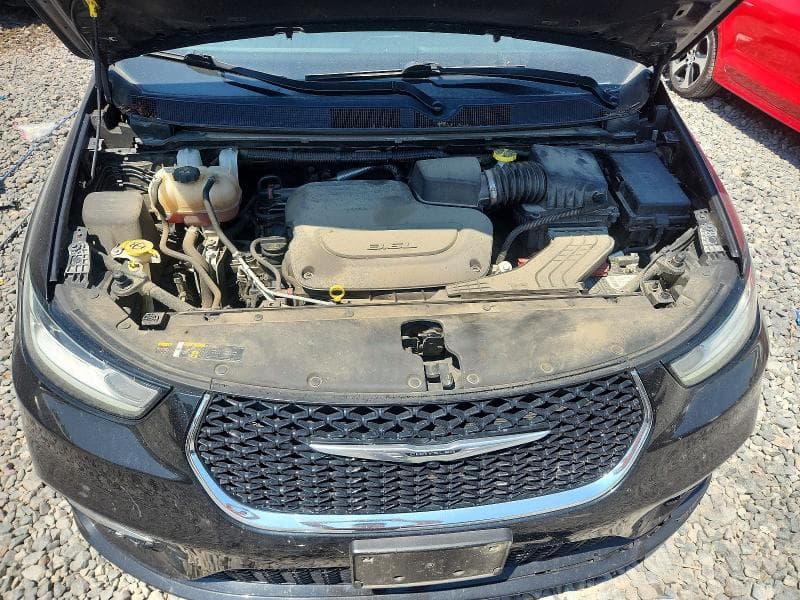 2022 CHRYSLER PACIFICA TOURING L 12