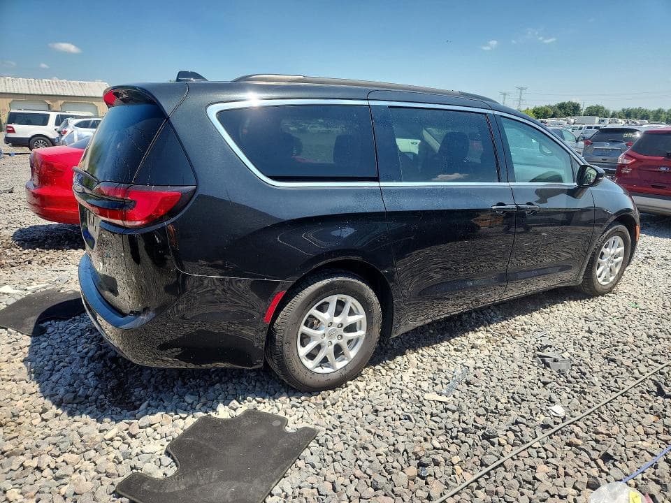 2022 CHRYSLER PACIFICA TOURING L 3