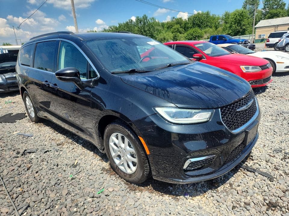 2022 CHRYSLER PACIFICA TOURING L 4