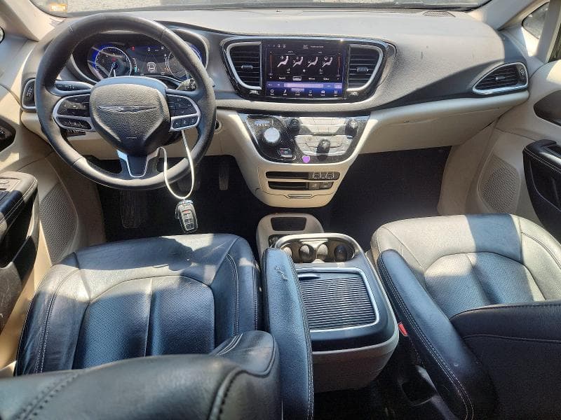 2022 CHRYSLER PACIFICA TOURING L 8