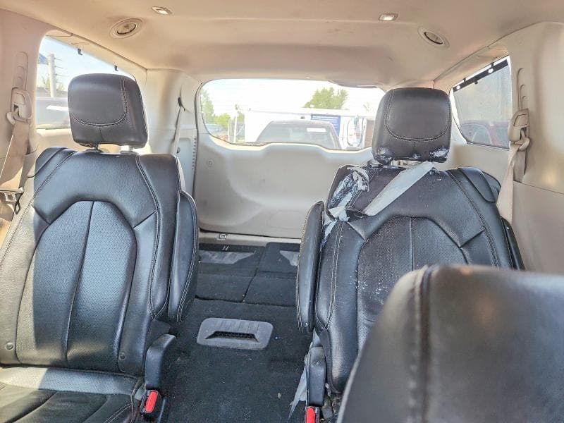 2022 CHRYSLER PACIFICA TOURING L 10
