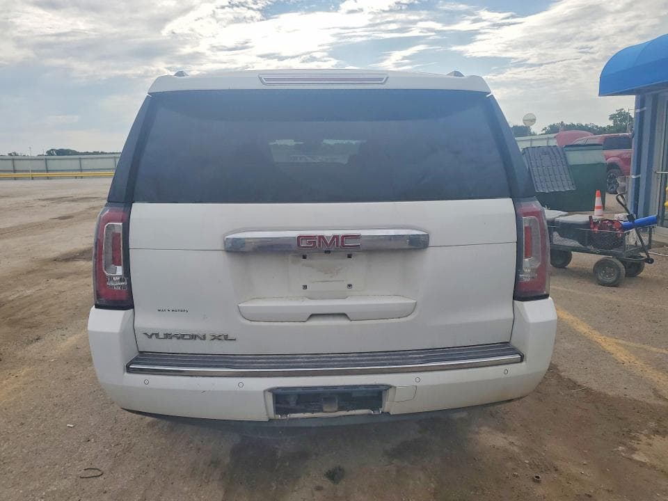 2017 GMC YUKON XL DENALI DENALI 6