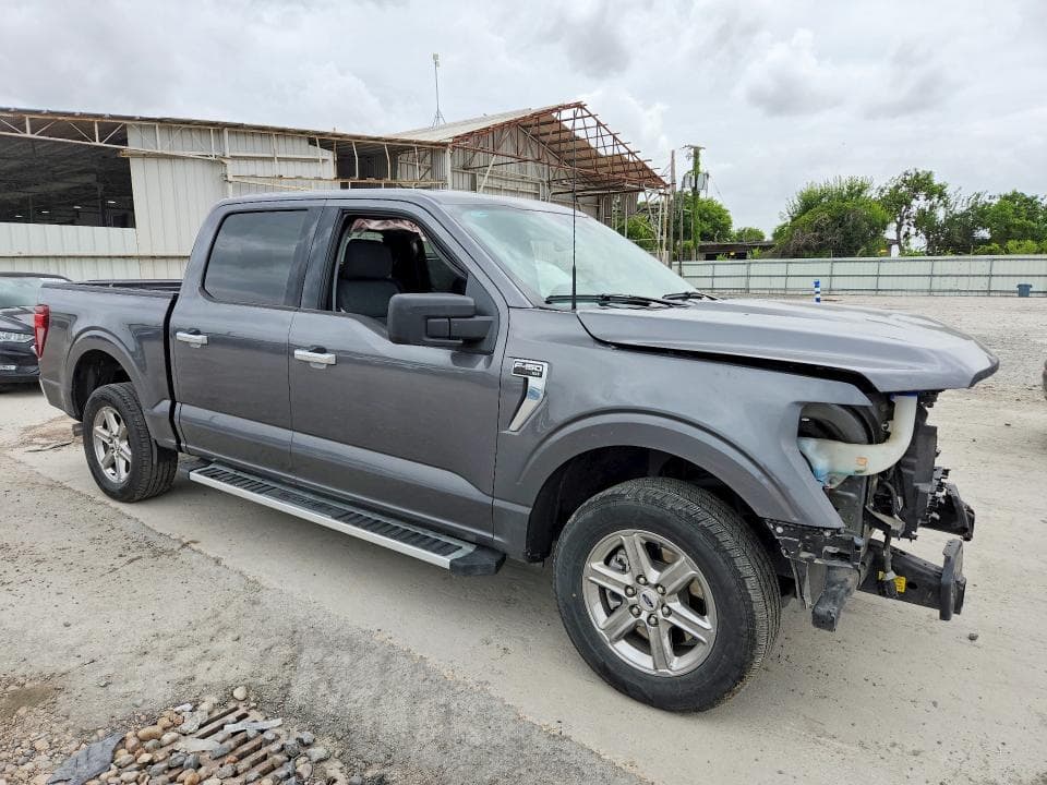 2025 FORD F150 XLT 4