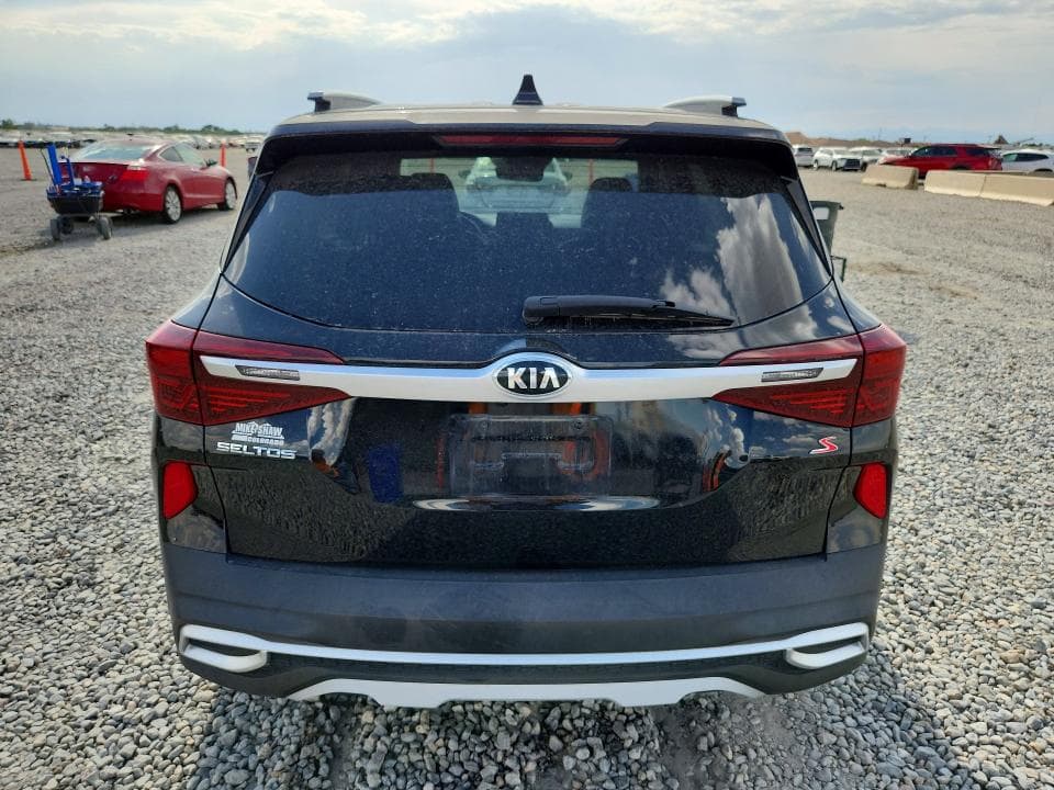 2021 KIA SELTOS S 6