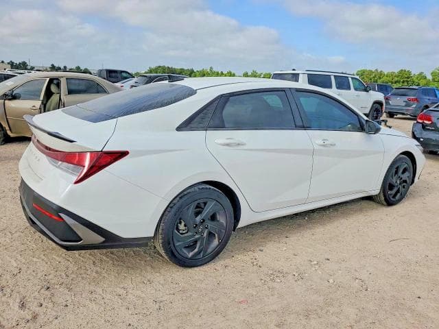 2026 HYUNDAI ELANTRA SEL SPORT 3