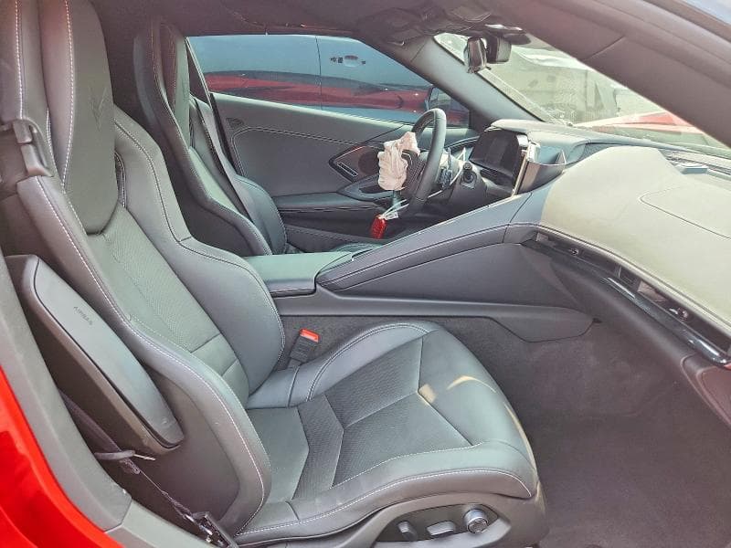2025 CHEVROLET CORVETTE STINGRAY 2LT 10